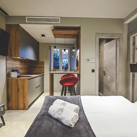 Πανσιόν Galija Luxury