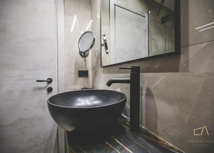 Galija Luxury